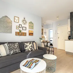 apt-charming-2-bedroom-at-iconic-triana-neighborhood.es-andalucia.com/